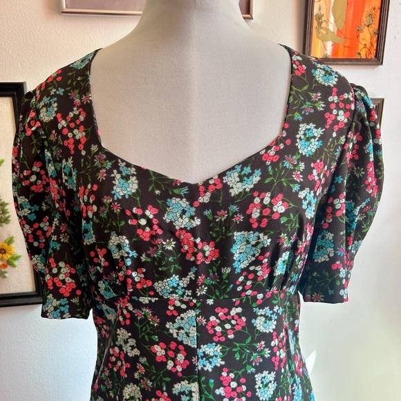 Vintage 1970s Floral Prairie Maxi Dress – 40s Inspired Puff Sleeve Gown - Picture 2 of 8